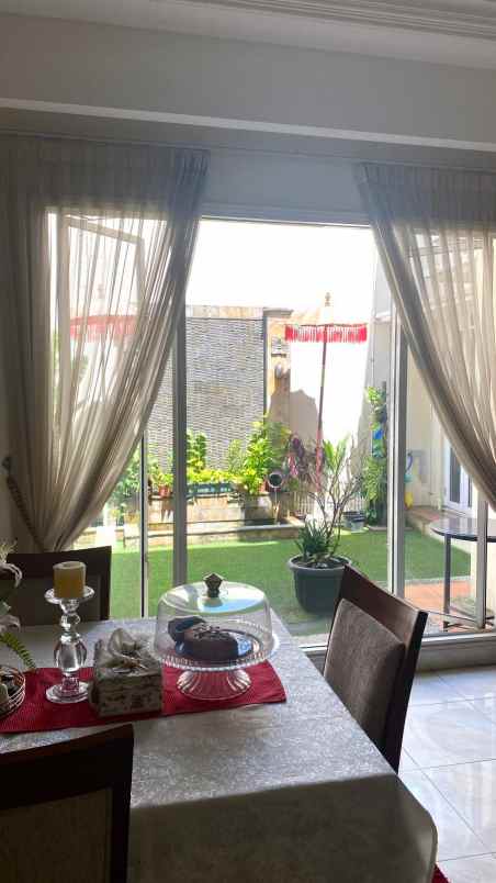 dijual rumah raffles hills housing