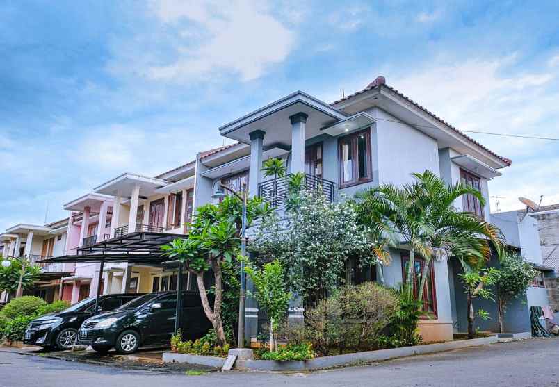 dijual rumah ragunan jakarta selatan