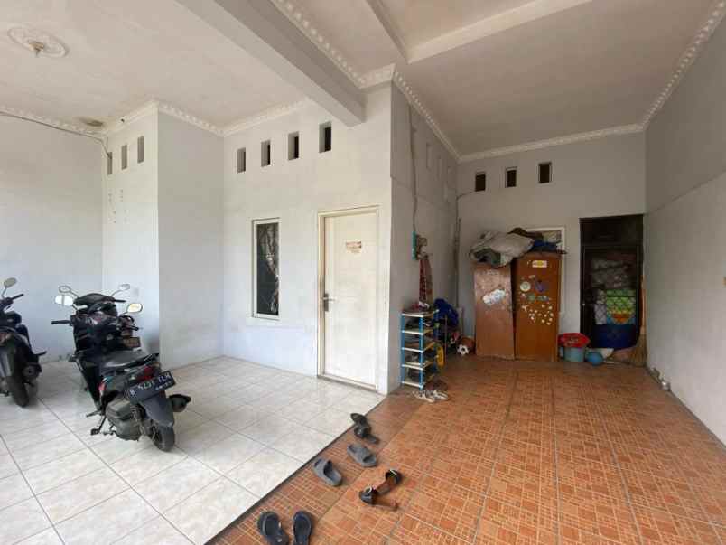 dijual rumah rawalumbu