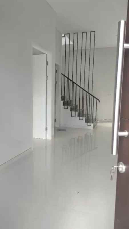 dijual rumah raya menganti