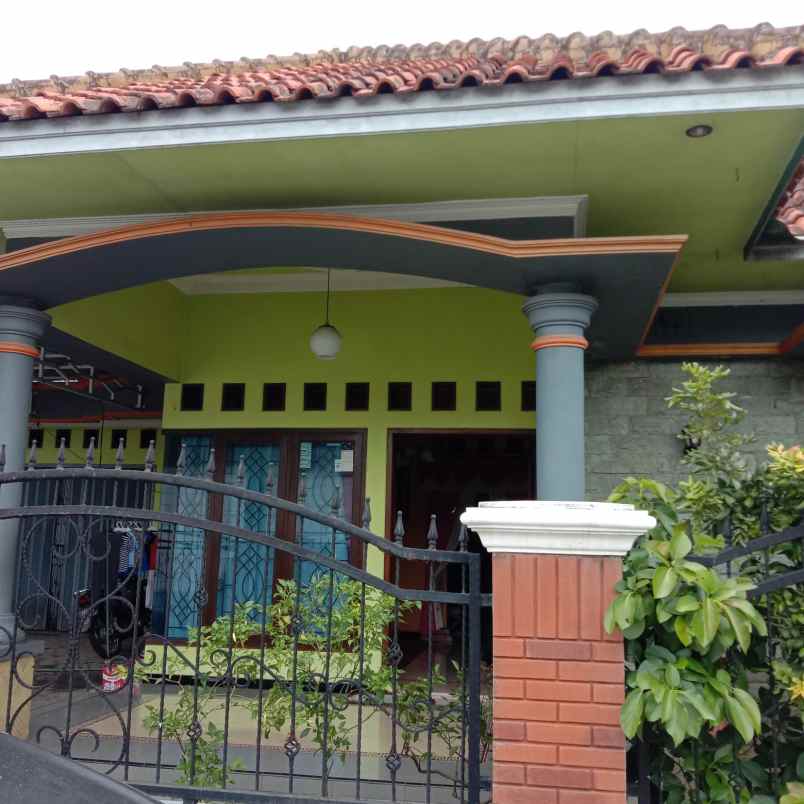 dijual rumah rendeng kec kota kudus