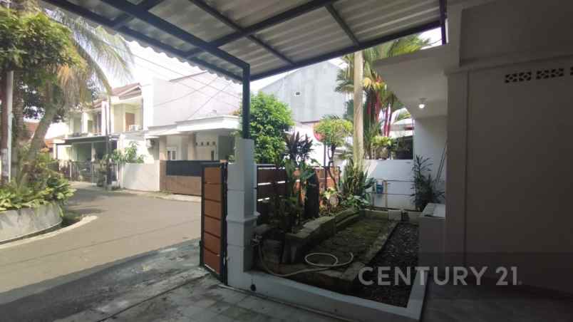 dijual rumah rumah bagus dekat pusat