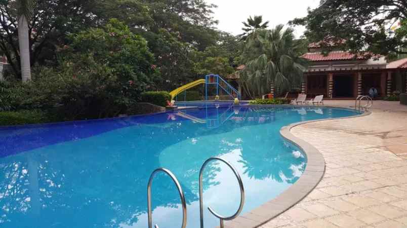 dijual rumah rumah gading park view