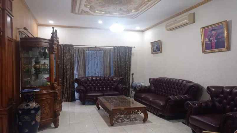 dijual rumah rumah gading park view