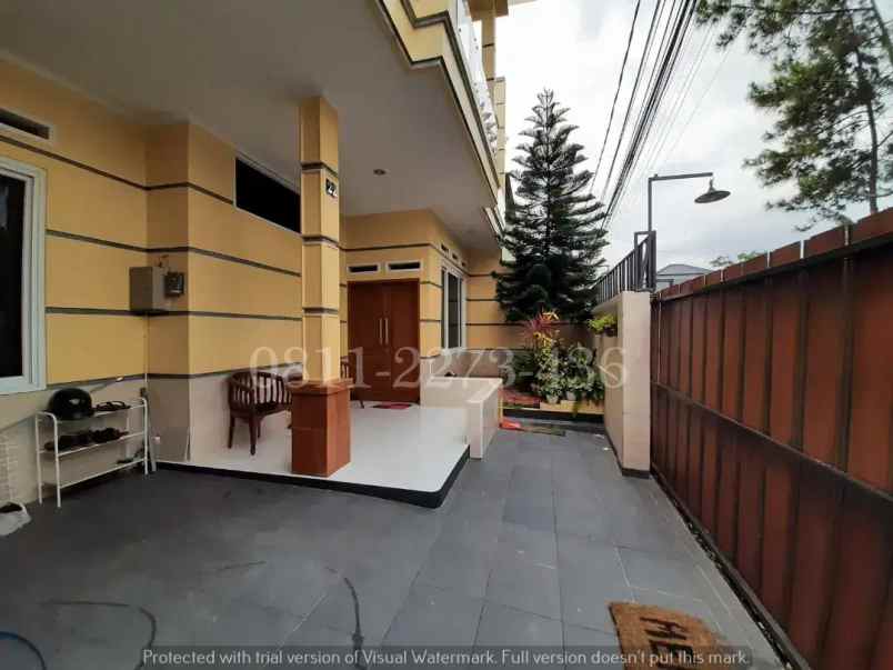 dijual rumah sariwangi