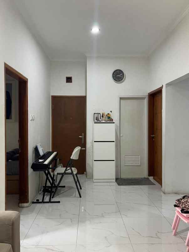 dijual rumah sariwangi