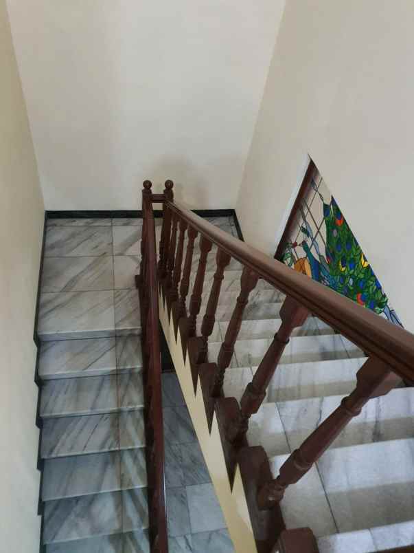 dijual rumah second besar dan luas di cibubur