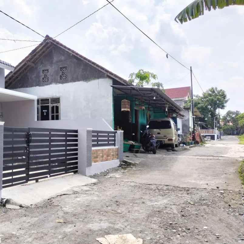 dijual rumah selomartani dekat balai desa