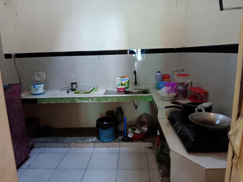 dijual rumah selorejo