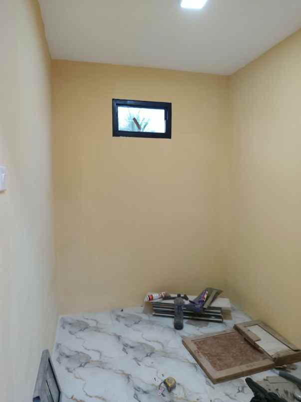 dijual rumah sememi jaya utara kec