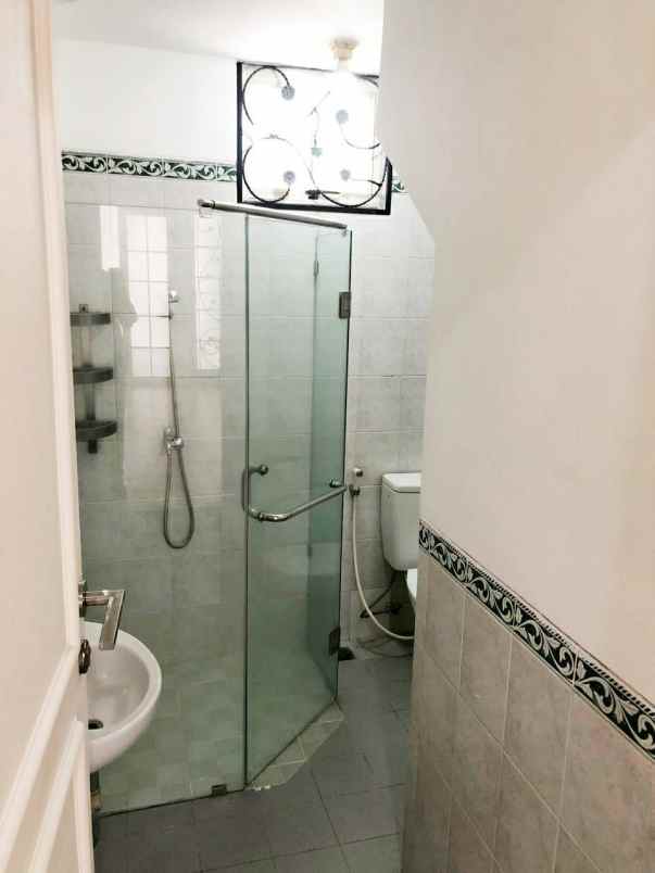 dijual rumah sentul city