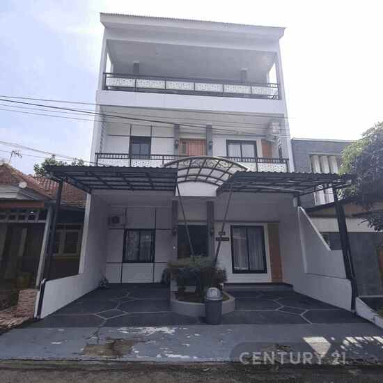 dijual rumah sentul city kec babakan