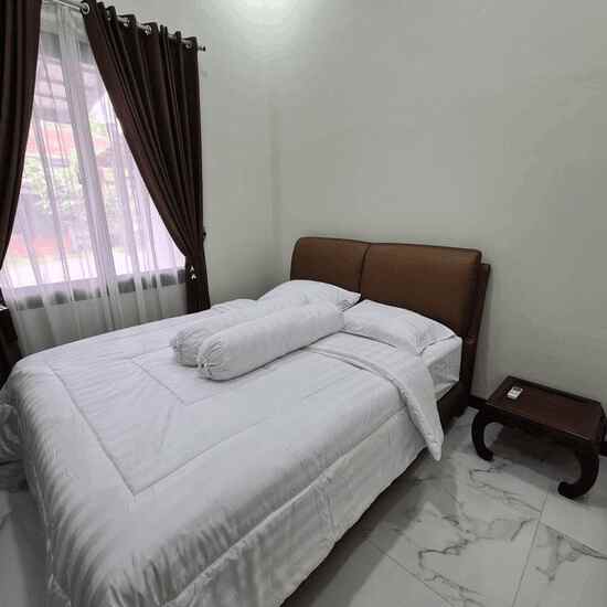 dijual rumah sentul city kec babakan