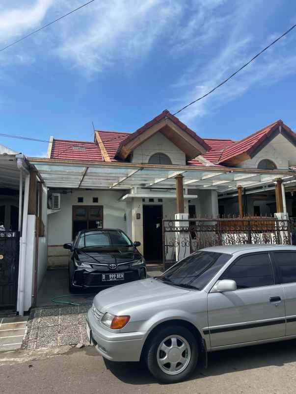 dijual rumah setra dago dkt mitra dago