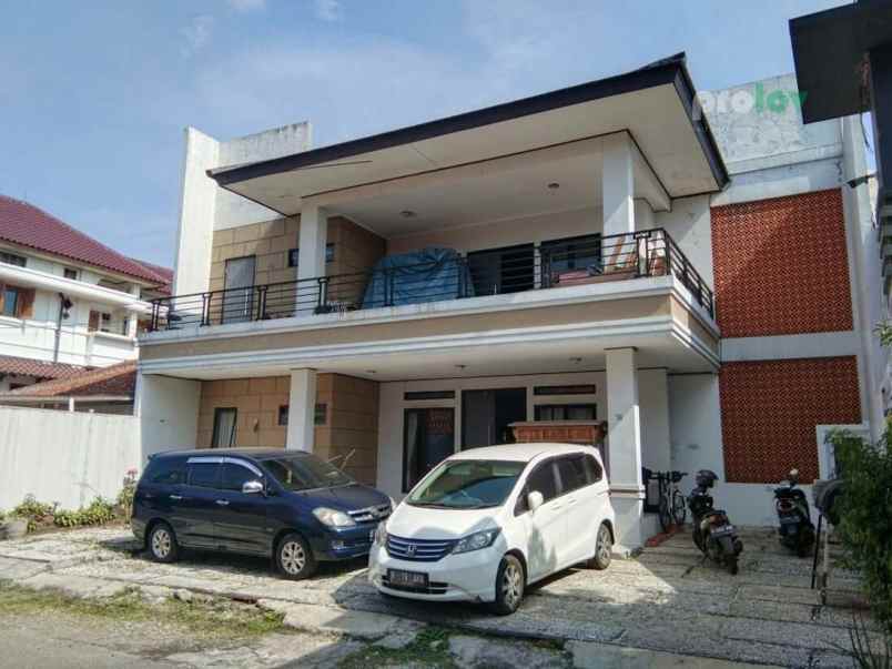 dijual rumah siap huni di kacapiring sayap ahmad yani