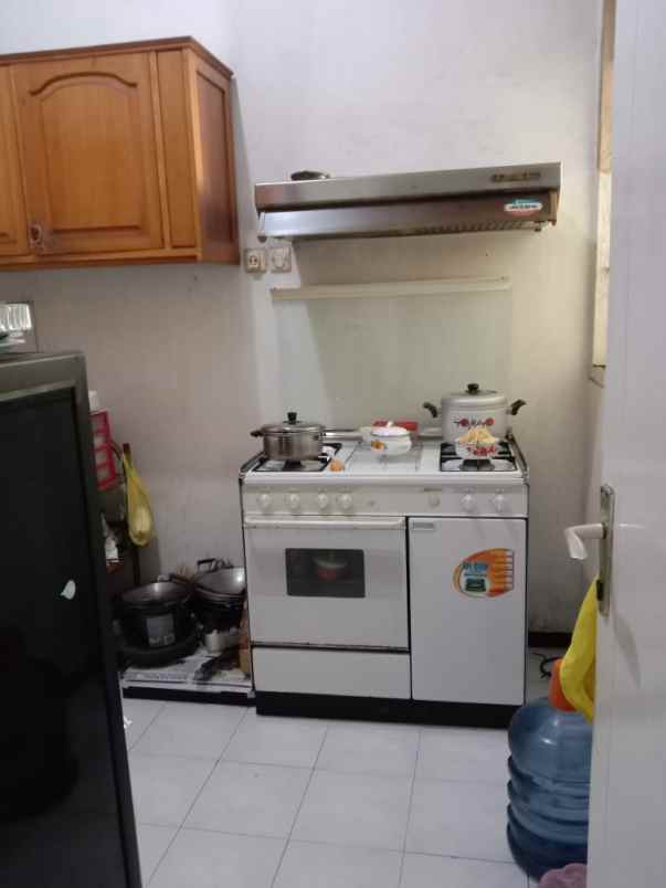 dijual rumah siap huni rungkut mapan merr upn rev a424