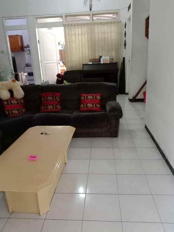 dijual rumah siap huni rungkut mapan merr upn rev a424
