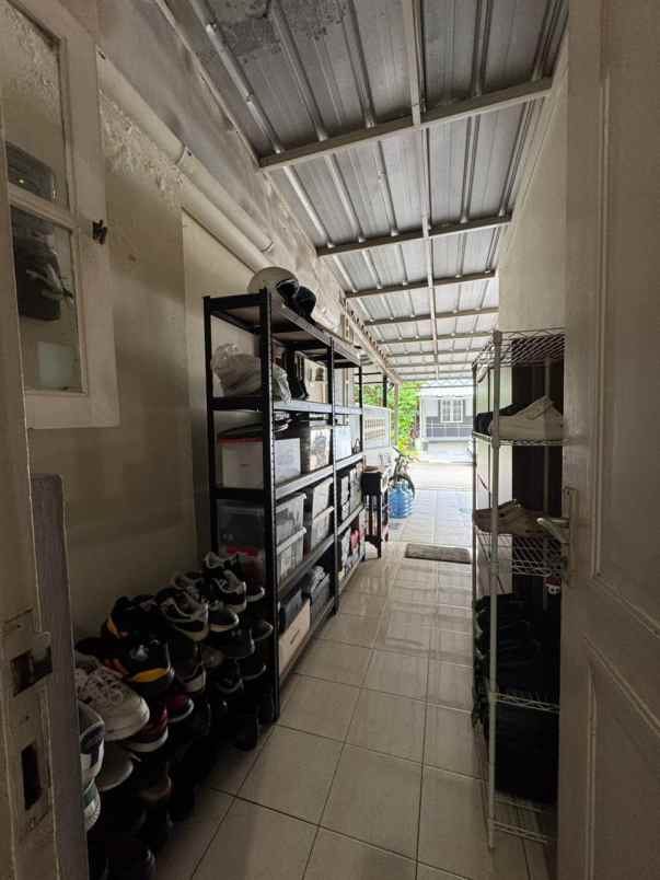 dijual rumah siap huni semi furnish di kota wisata