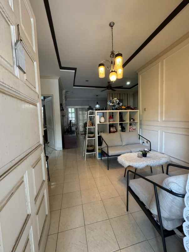 dijual rumah siap huni semi furnish di kota wisata