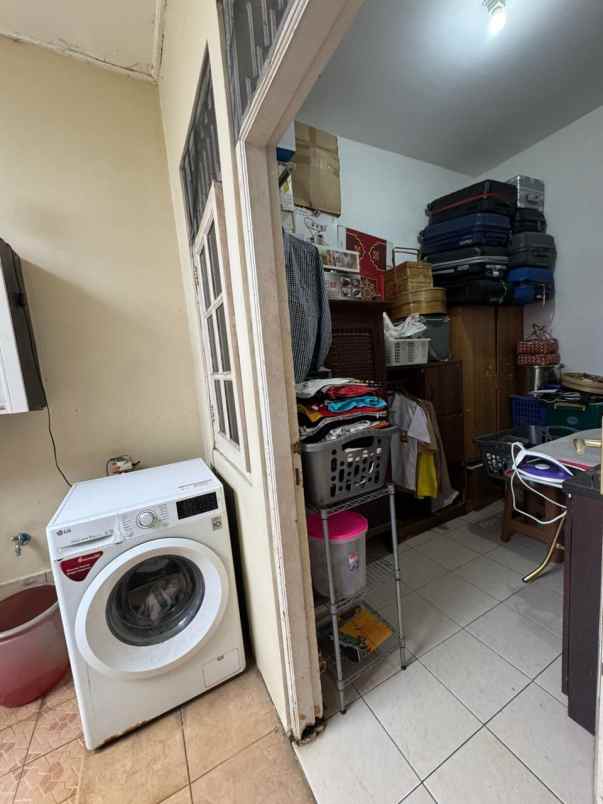 dijual rumah siap huni semi furnish di kota wisata