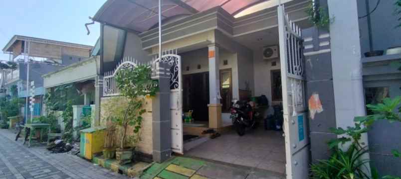 dijual rumah simo magerejo