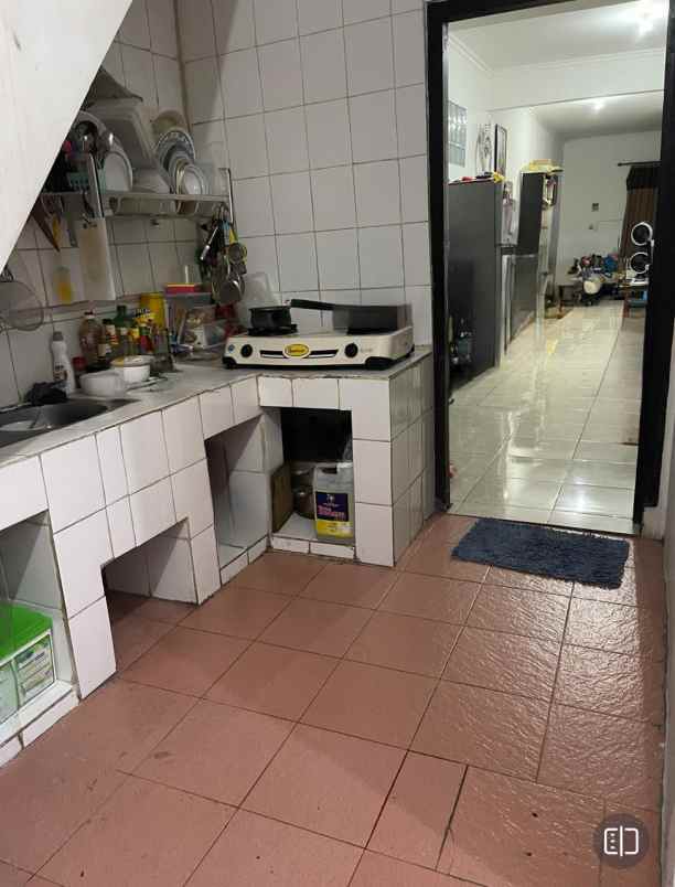 dijual rumah simokerto row 2 mobil 1 lantai surabaya