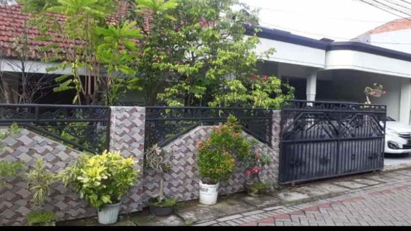 dijual rumah simorejo