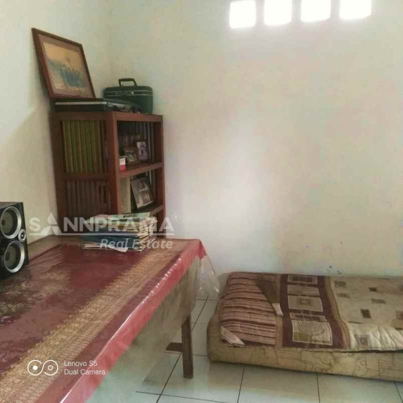 dijual rumah srengseng sawah