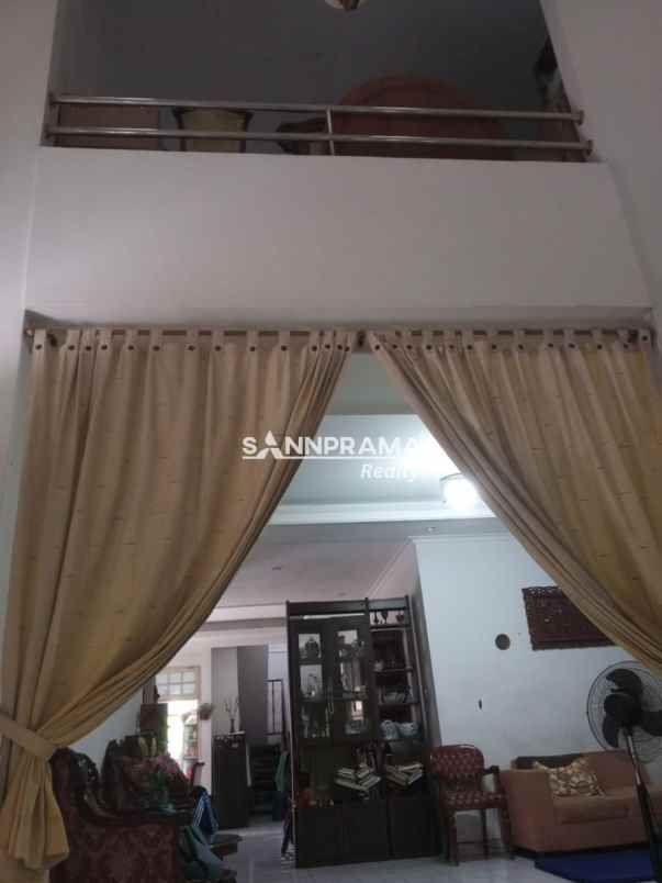dijual rumah srengseng sawah