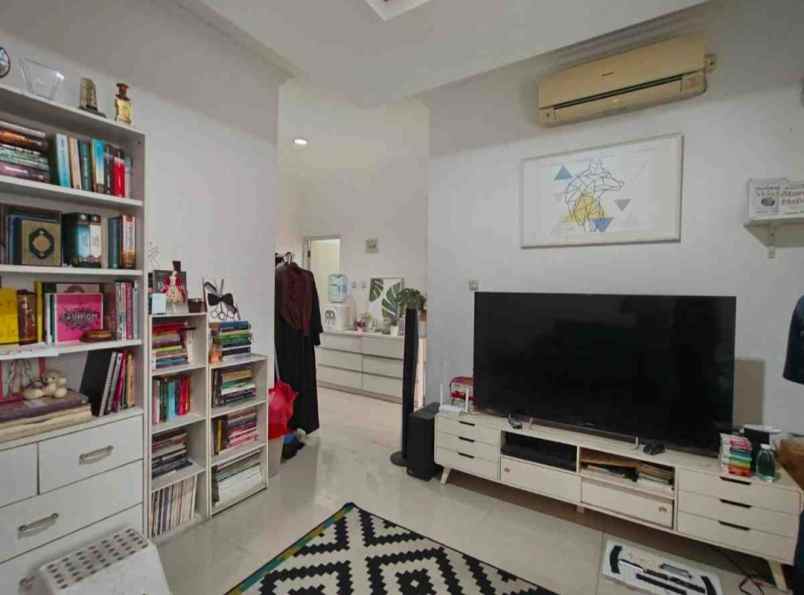 dijual rumah sukatani tapos depok