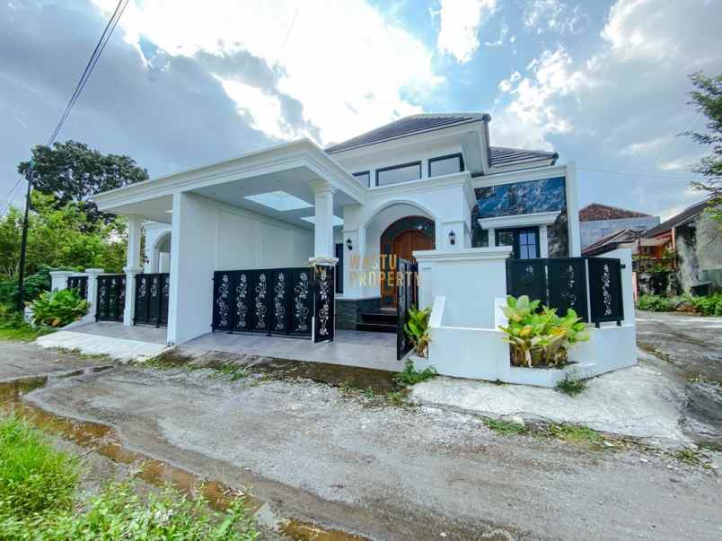 dijual rumah sukoharjo