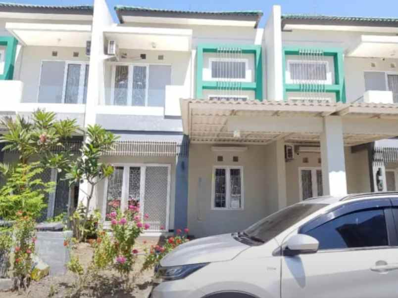 dijual rumah sukolilo dian regency