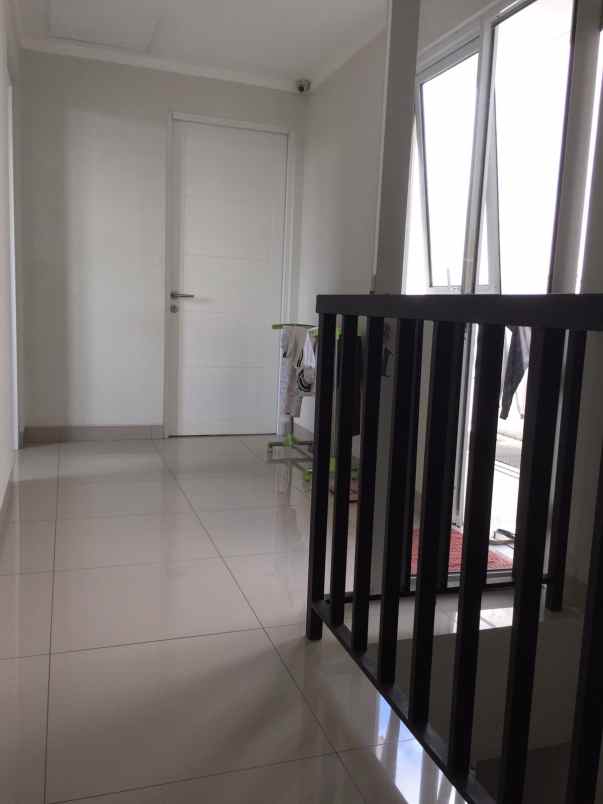 dijual rumah summarecon bandung cluster