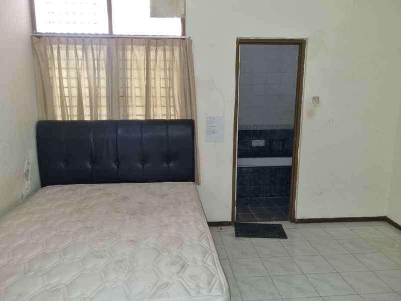 dijual rumah sutorejo prima utara