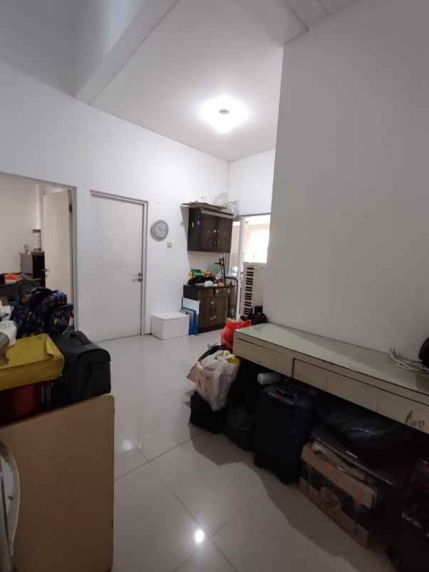 dijual rumah swp residence