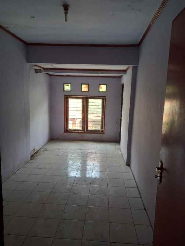 dijual rumah taman buaran indah 4