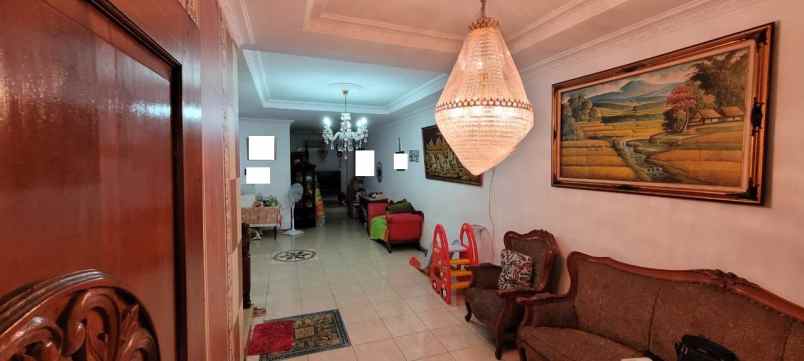 dijual rumah taman griya pratama