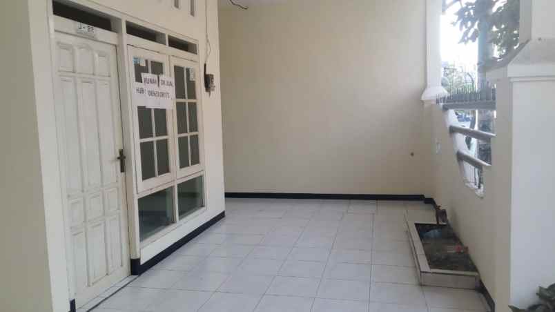 dijual rumah taman pondok jati blok j 22