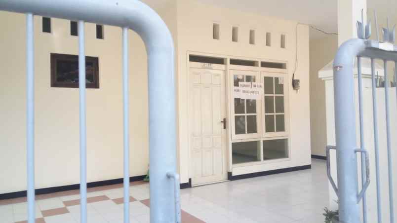 dijual rumah taman pondok jati blok j 22