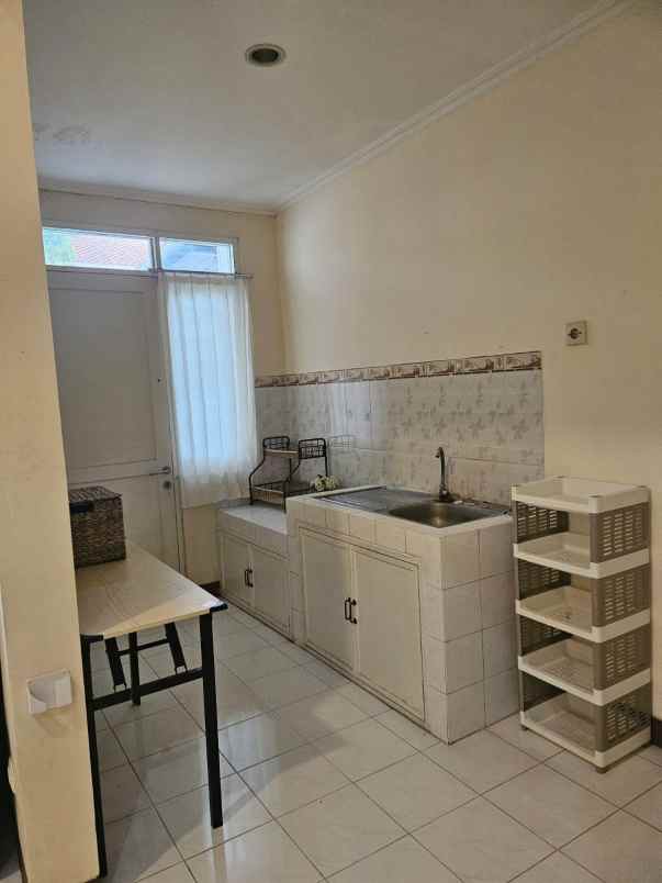 dijual rumah taman puspa raya blok b citraland utama