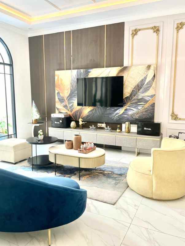 dijual rumah taman puspa raya citraland