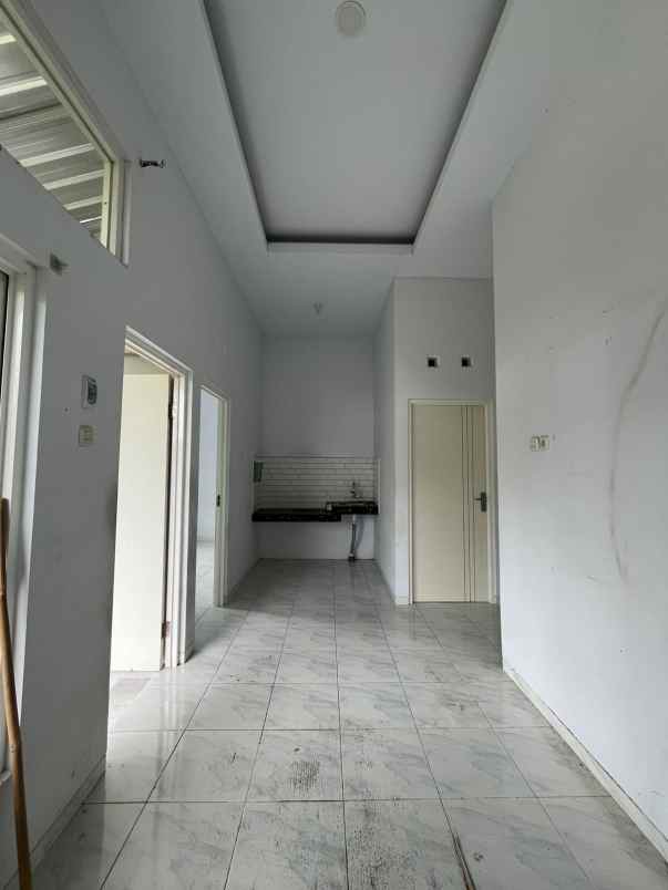dijual rumah tamanan