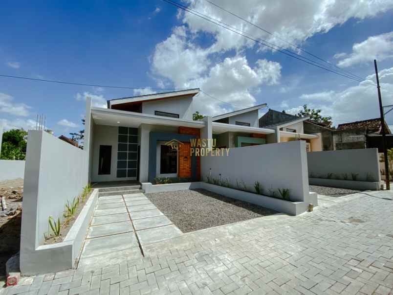 dijual rumah tamanmartani