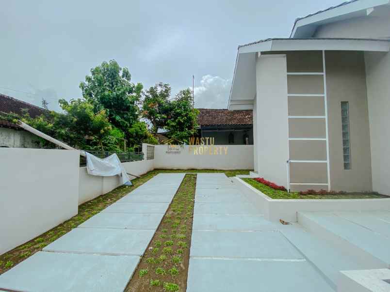 dijual rumah tamanmartani kalasan