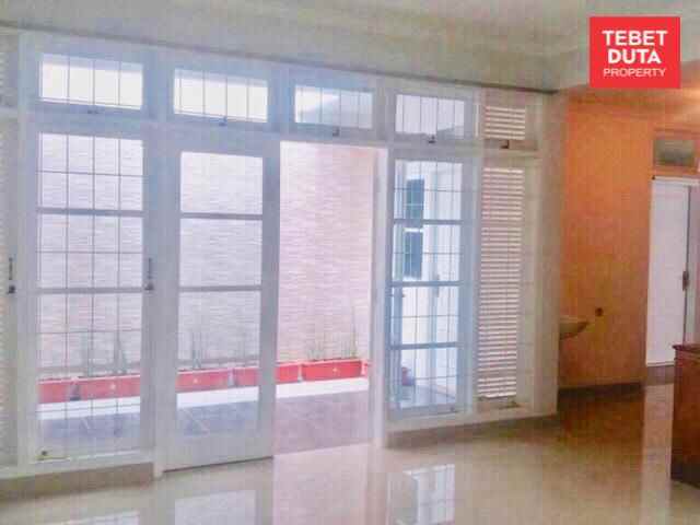 dijual rumah tanjung barat