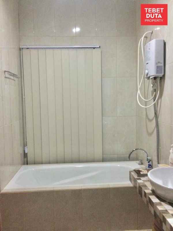 dijual rumah tebet barat