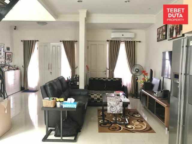 dijual rumah tebet barat