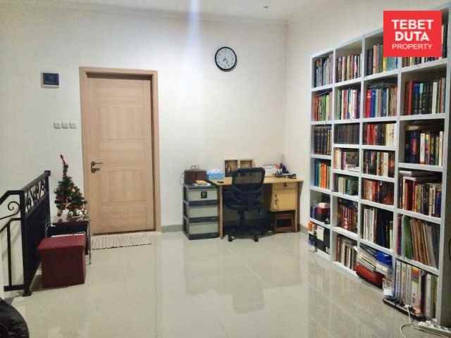 dijual rumah tebet barat