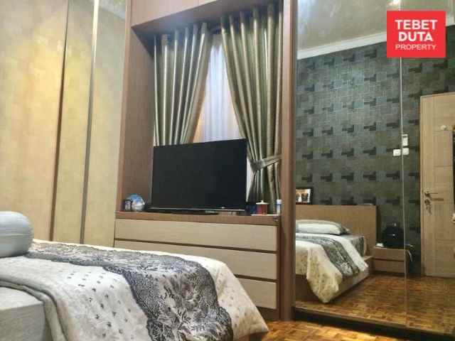dijual rumah tebet barat