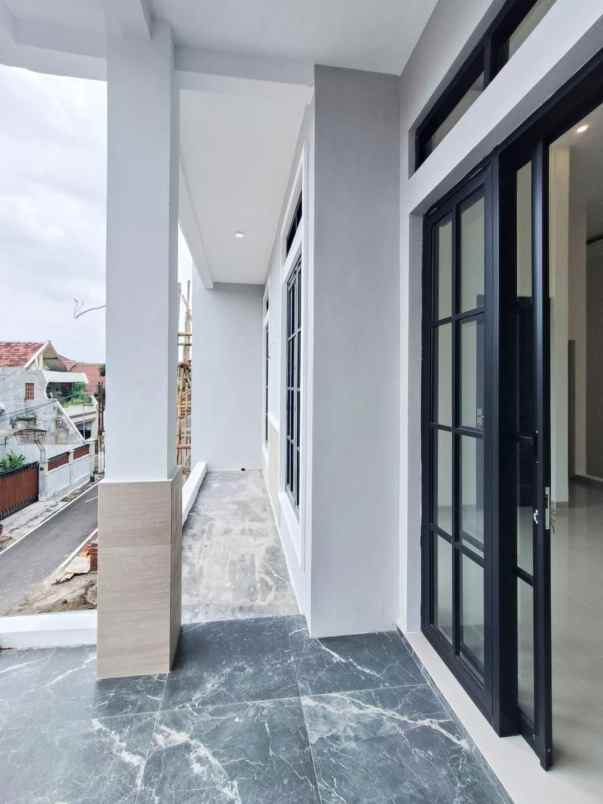 dijual rumah teluk grajakan